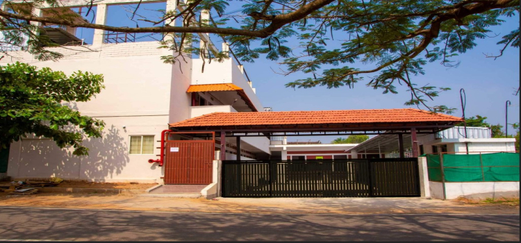 DEEPWOODS STAY BY ROYAL VIP HOSPITALITY